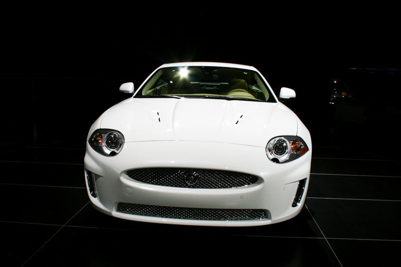 Illustration for article titled 2010 Jaguar XKR Revealed With 510 HP